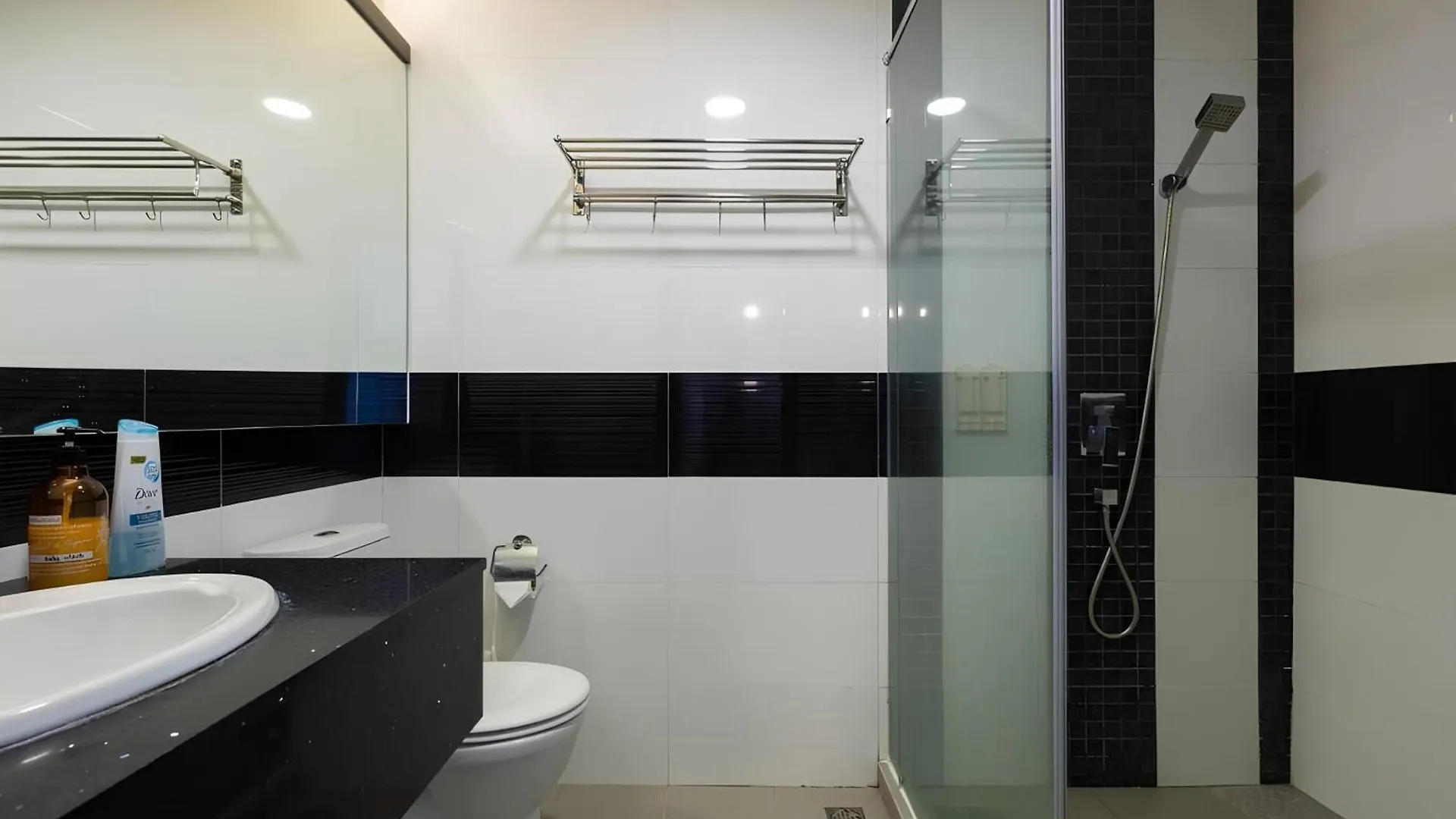 Jelutong Mansion One L 5Pax Studio L Seaview & Cityview L Georgetown L By Perfectsweethome