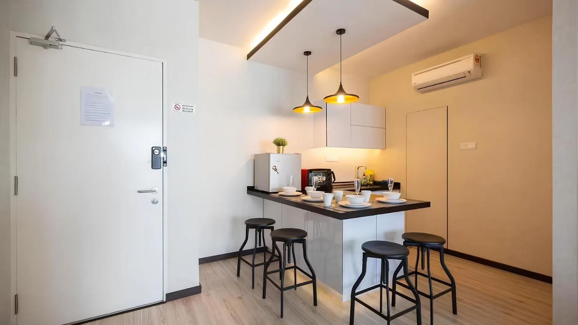 Mansion One L 5Pax Studio L Seaview & Cityview L Georgetown L By Perfectsweethome Jelutong Malaysia